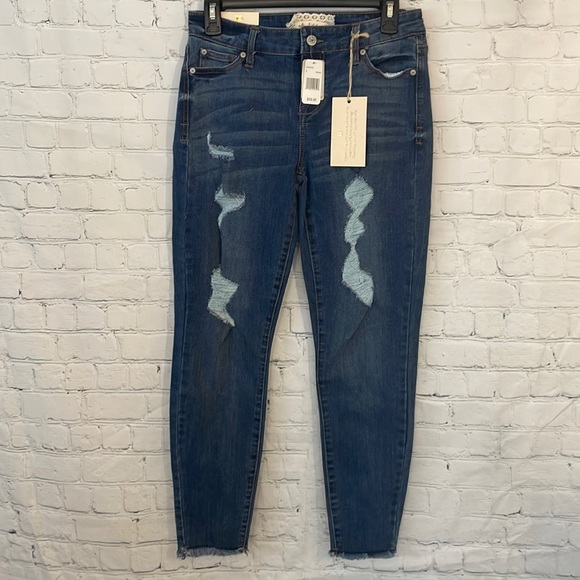 Altar'd State Denim - NWT Altar’d State feather distressed skinny jeans